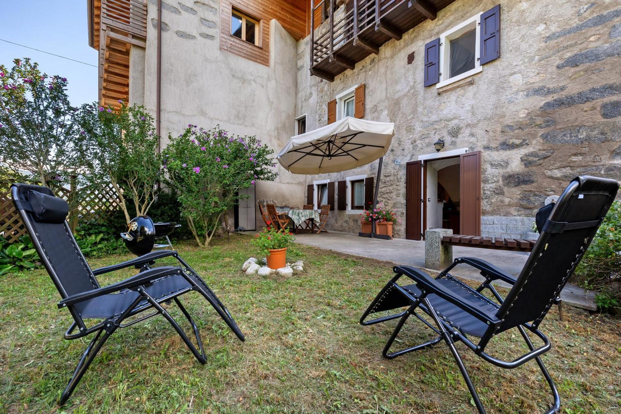 Antico Casolare Di Alice Villa Cares Exterior photo